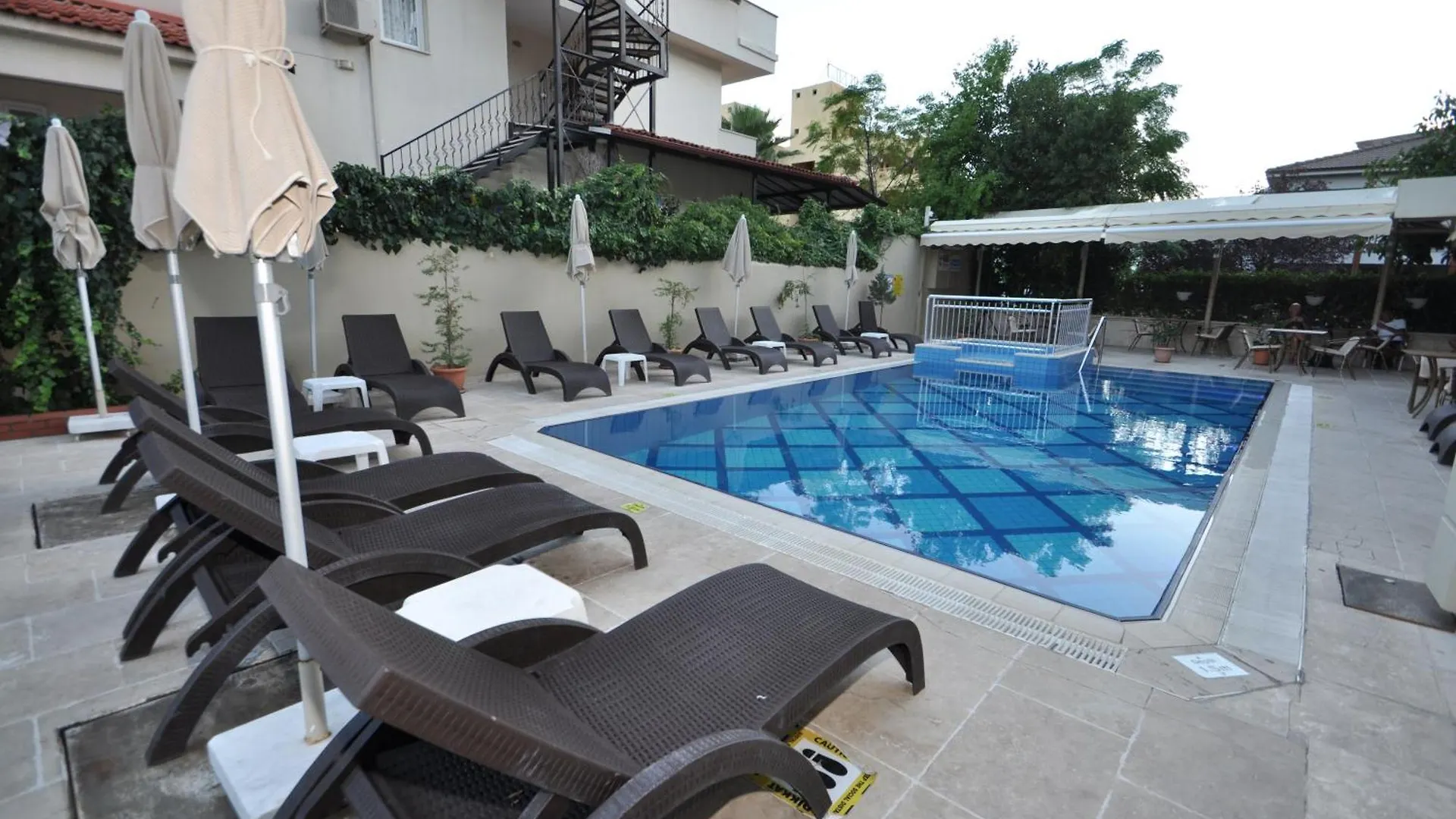 Ecem Apart Hotel Icmeler